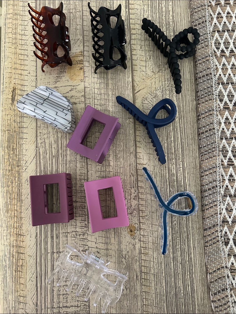 11 Assorted  Hair Clips Set - Pink, Blue, Black, Clear, Brown, Clear Never Used.